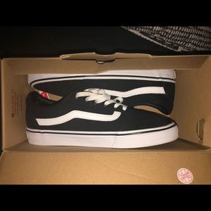 Women’s Size 9.5 Vans